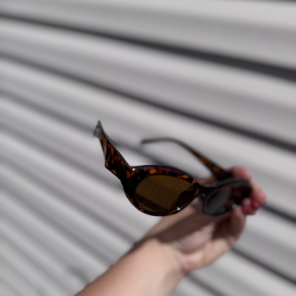 Prada Milano Tortoiseshell Oval Sunglasses Brown Lens | Italy | Set | PR 2678 - Picture 2 of 13